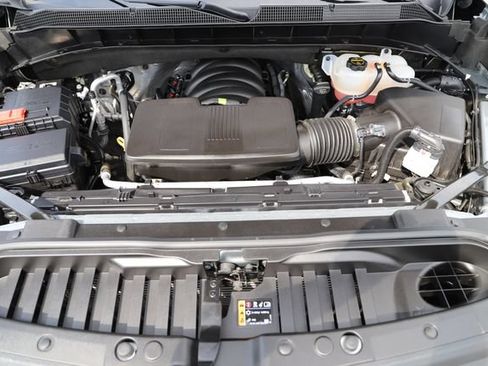 Used 2026 Chevrolet Silverado 1500 LT AWD/4WD image 3