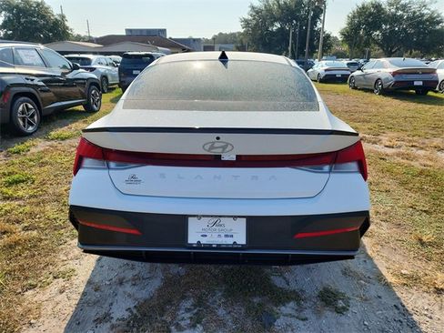 New 2025 Hyundai Elantra Sport image 4