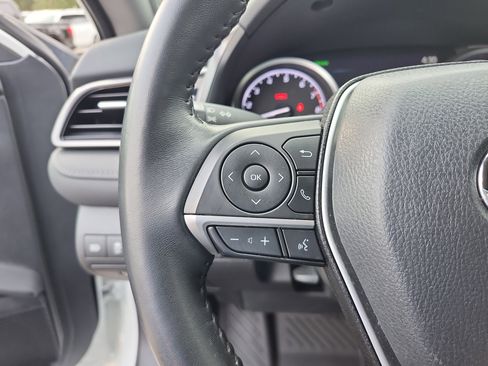 Used 2024 Toyota Camry XLE image 14