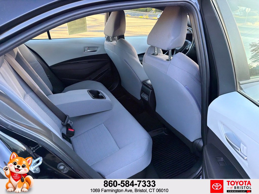 Used 2023 Toyota Corolla SE AWD/4WD image 32