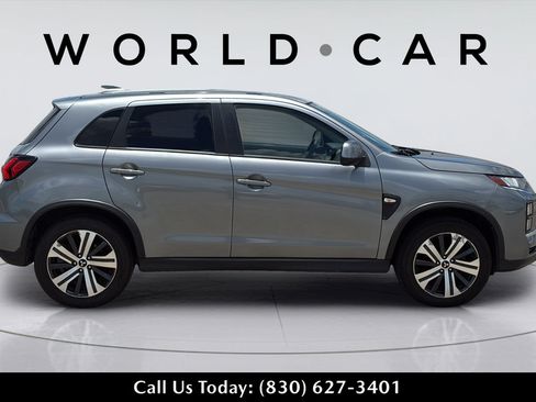 Used 2021 Mitsubishi Outlander Sport ES FWD image 3