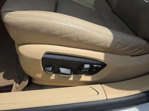 Used 2015 BMW 750Li RWD image 15