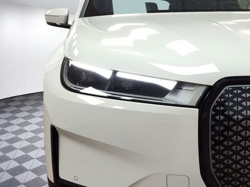 Certified 2025 BMW iX xDrive50 image 9