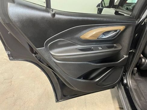Used 2020 GMC Terrain SLE FWD image 20