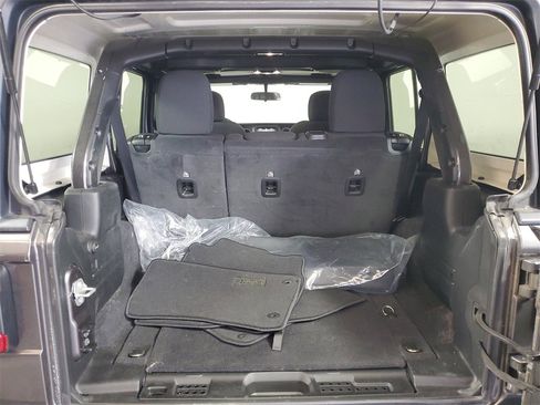 Used 2021 Jeep Wrangler Unlimited Sport image 24