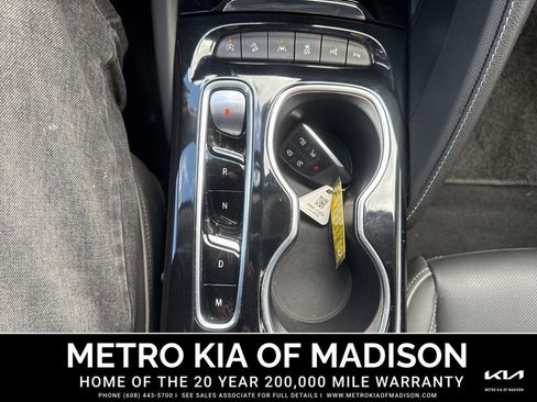 Used 2023 Buick Envision Avenir AWD/4WD image 22
