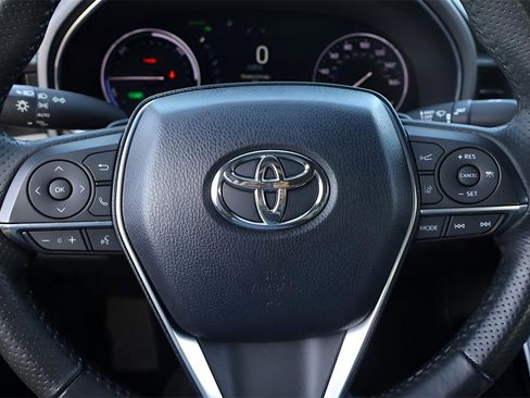 Used 2019 Toyota Avalon XSE image 15