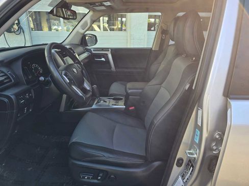 Used 2020 Toyota 4Runner SR5 Premium image 22