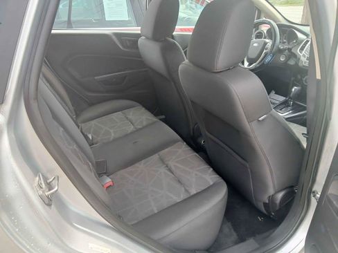 Used 2011 Ford Fiesta SE w/ 203A Rapid Spec Order Code FWD image 15