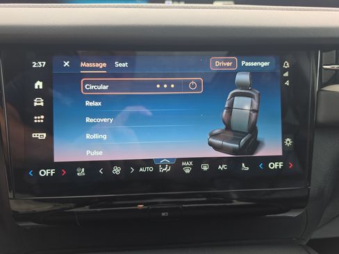 Used 2025 Lincoln Navigator Reserve AWD/4WD image 36