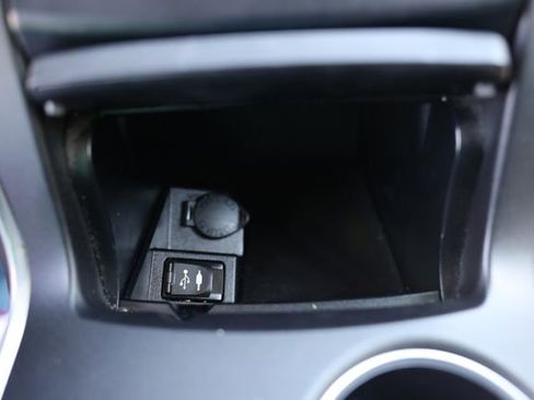 Used 2015 Toyota Camry SE w/ Moonroof Package FWD image 27