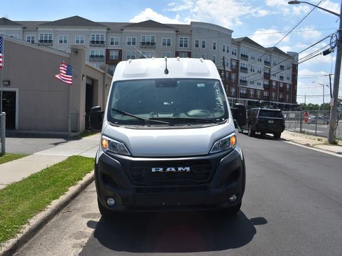Used 2026 RAM ProMaster 2500 w/ Convenience Group FWD image 3