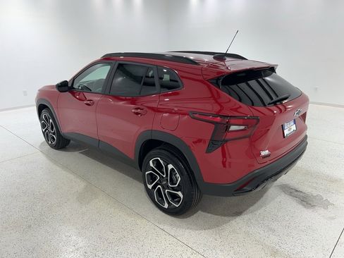 New 2026 Chevrolet Trax RS image 3