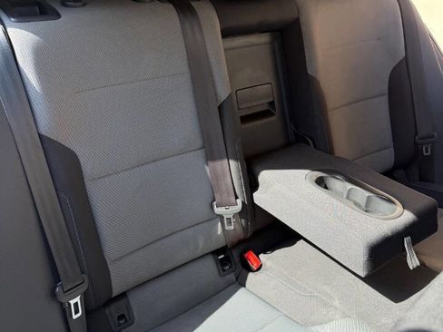 Used 2016 Volkswagen e-Golf SE w/ DC Fast Charging Package image 13