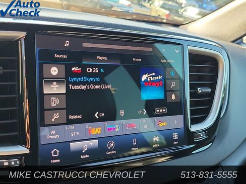 Used 2025 Chrysler Pacifica Select FWD image 14