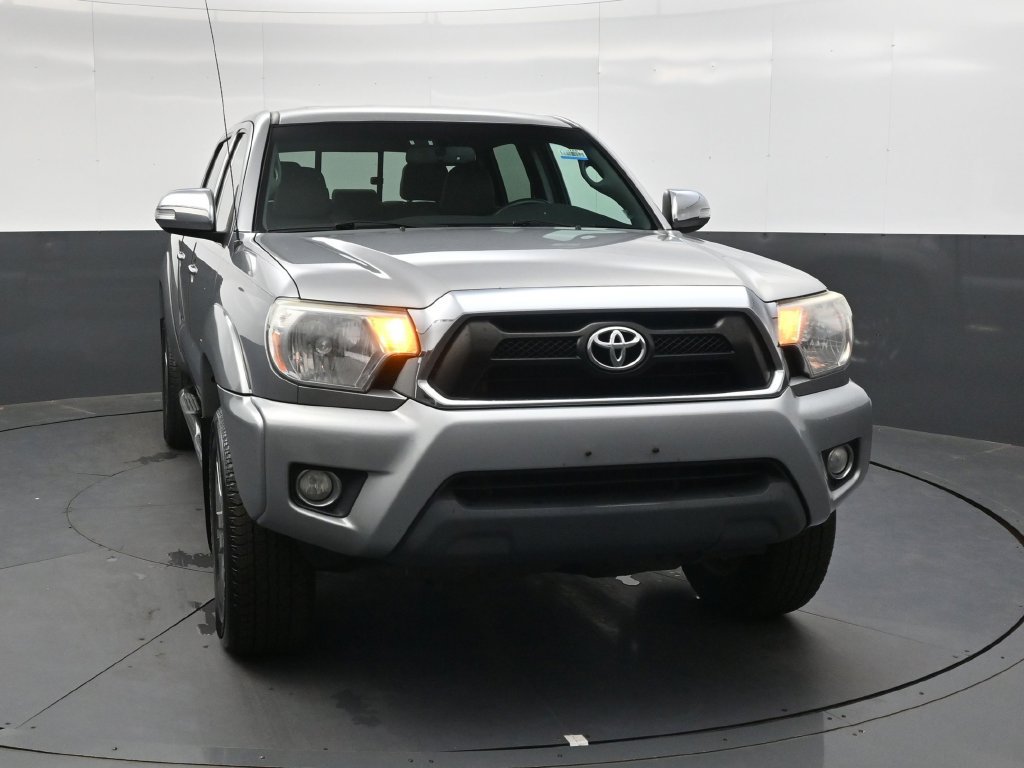 Used 2015 Toyota Tacoma 4x4 Double Cab w/ Limited Package image 9