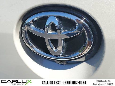 Used 2019 Toyota Corolla SE image 12