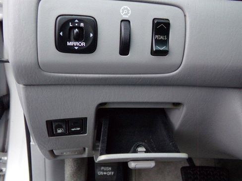 Used 2005 Lexus ES 330 image 59