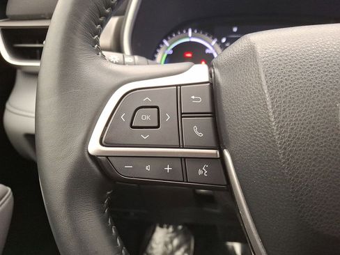 Certified 2023 Toyota Highlander XLE image 17