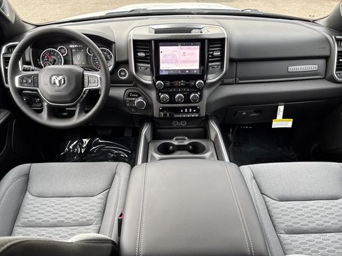 New 2026 RAM 1500 Big Horn AWD/4WD image 14