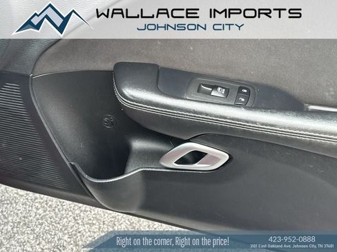 Used 2020 Dodge Challenger SXT w/ Blacktop Package RWD image 39