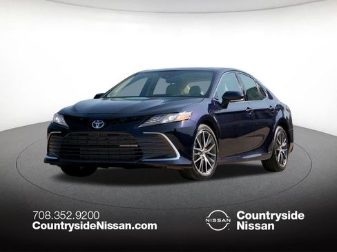 Used 2021 Toyota Camry SE w/ TRD Appearance Package (TMS) AWD/4WD image 1