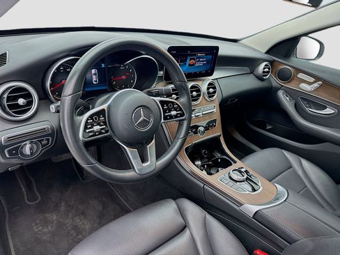 Used 2019 Mercedes-Benz C 300 Sedan w/ Premium Package image 7