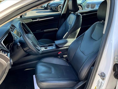 Used 2020 Ford Fusion Energi Titanium image 7