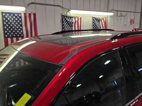 New 2026 Chevrolet Traverse RS image 6