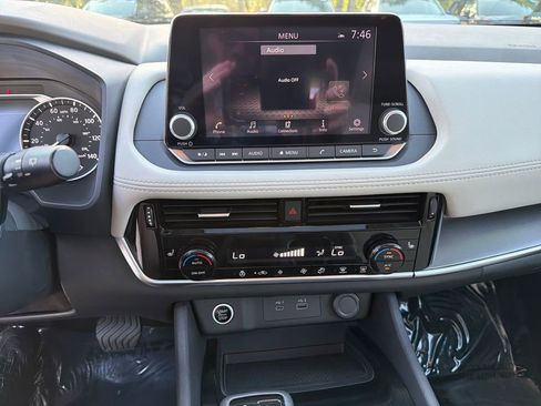 Used 2023 Nissan Rogue SV w/ SV Premium Package AWD/4WD image 27