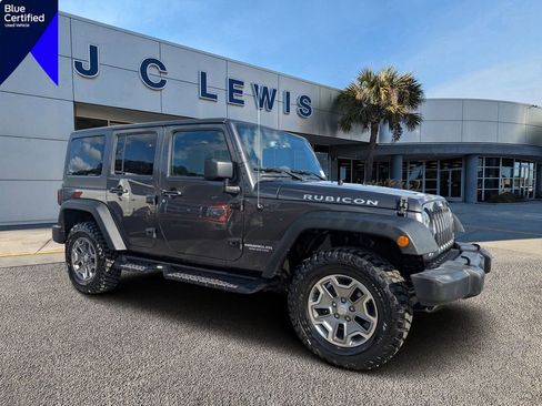 Used 2017 Jeep Wrangler Unlimited Rubicon w/ Connectivity Group image 1