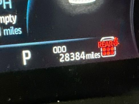 Used 2025 Toyota Sienna LE image 15