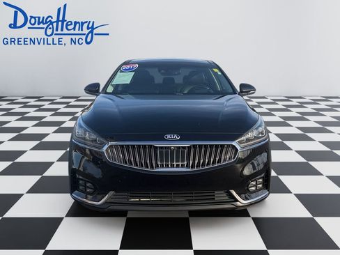 Used 2017 Kia Cadenza Limited image 8