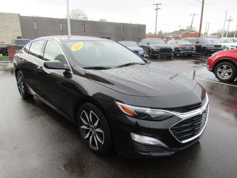 Used 2022 Chevrolet Malibu RS image 5