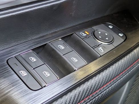 New 2026 Nissan Kicks SR image 24