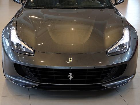 Certified 2017 Ferrari GTC4Lusso image 28