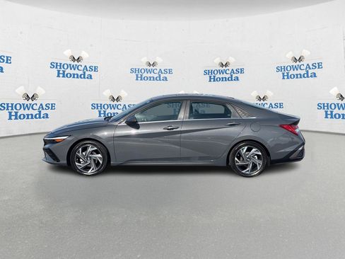 Used 2024 Hyundai Elantra Limited image 4