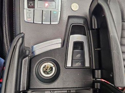 Used 2013 Mercedes-Benz SL 550 image 29