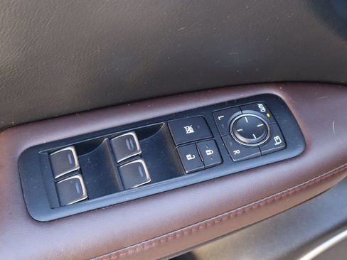 Used 2017 Lexus RX 450h AWD w/ Luxury Package image 22