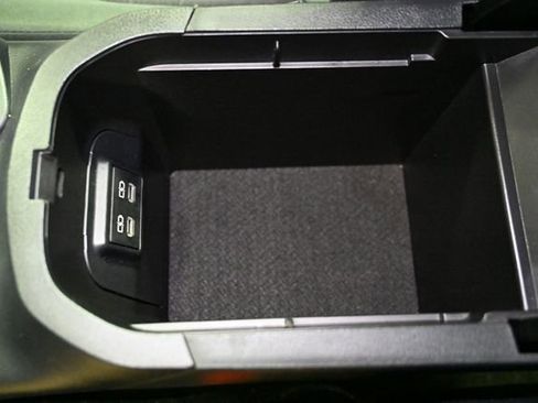 Used 2024 Toyota RAV4 XLE image 23