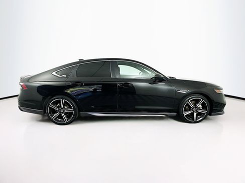 Used 2023 Honda Accord Sport image 10