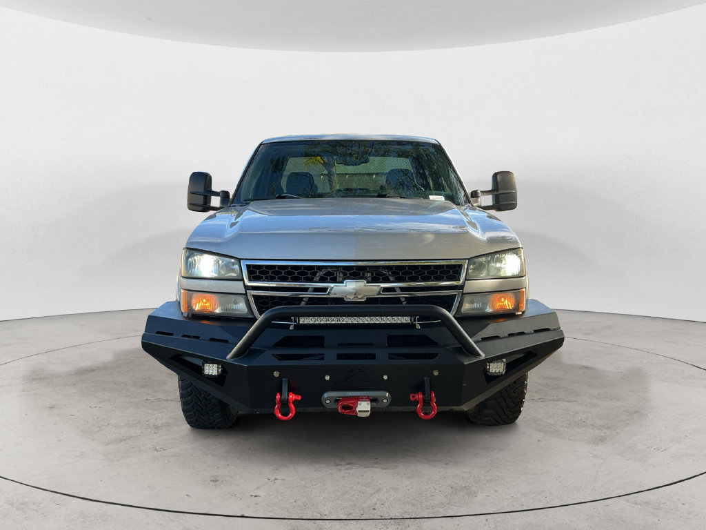 Used 2007 Chevrolet Silverado 2500 LT AWD/4WD image 3