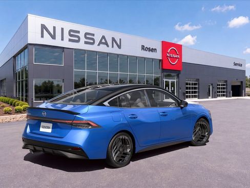 New 2027 Nissan Sentra SR w/ Floor Mat Package FWD image 18