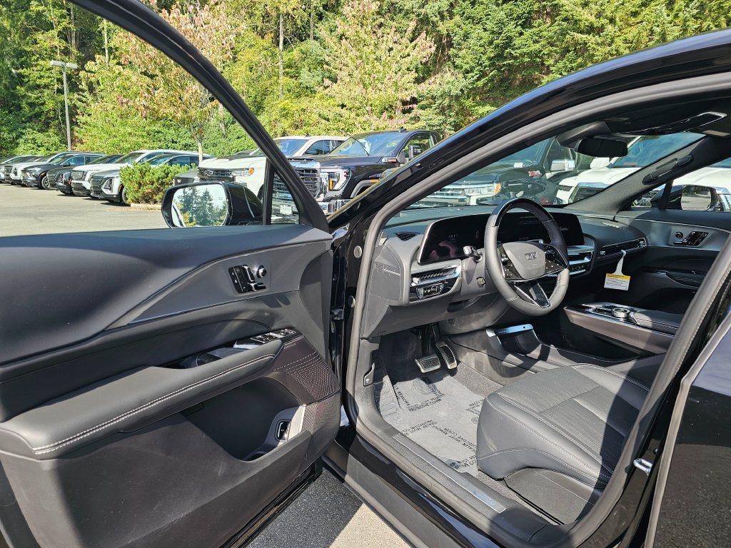 New 2027 Cadillac Lyriq Sport AWD/4WD image 23