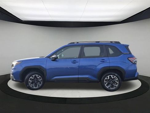 New 2026 Subaru Forester Premium image 4