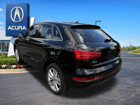 Used 2018 Audi Q3 2.0T Premium Plus w/ Premium Plus Package AWD/4WD image 3