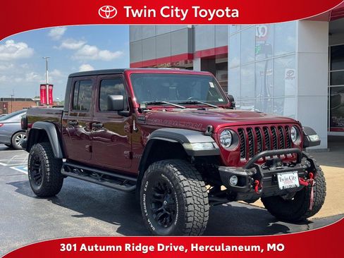 Used 2021 Jeep Gladiator Rubicon AWD/4WD image 1