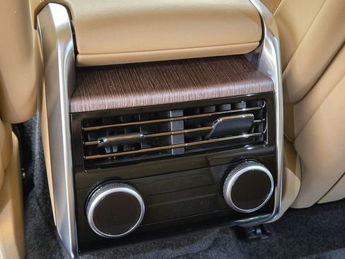 Used 2023 Land Rover Range Rover SE image 21