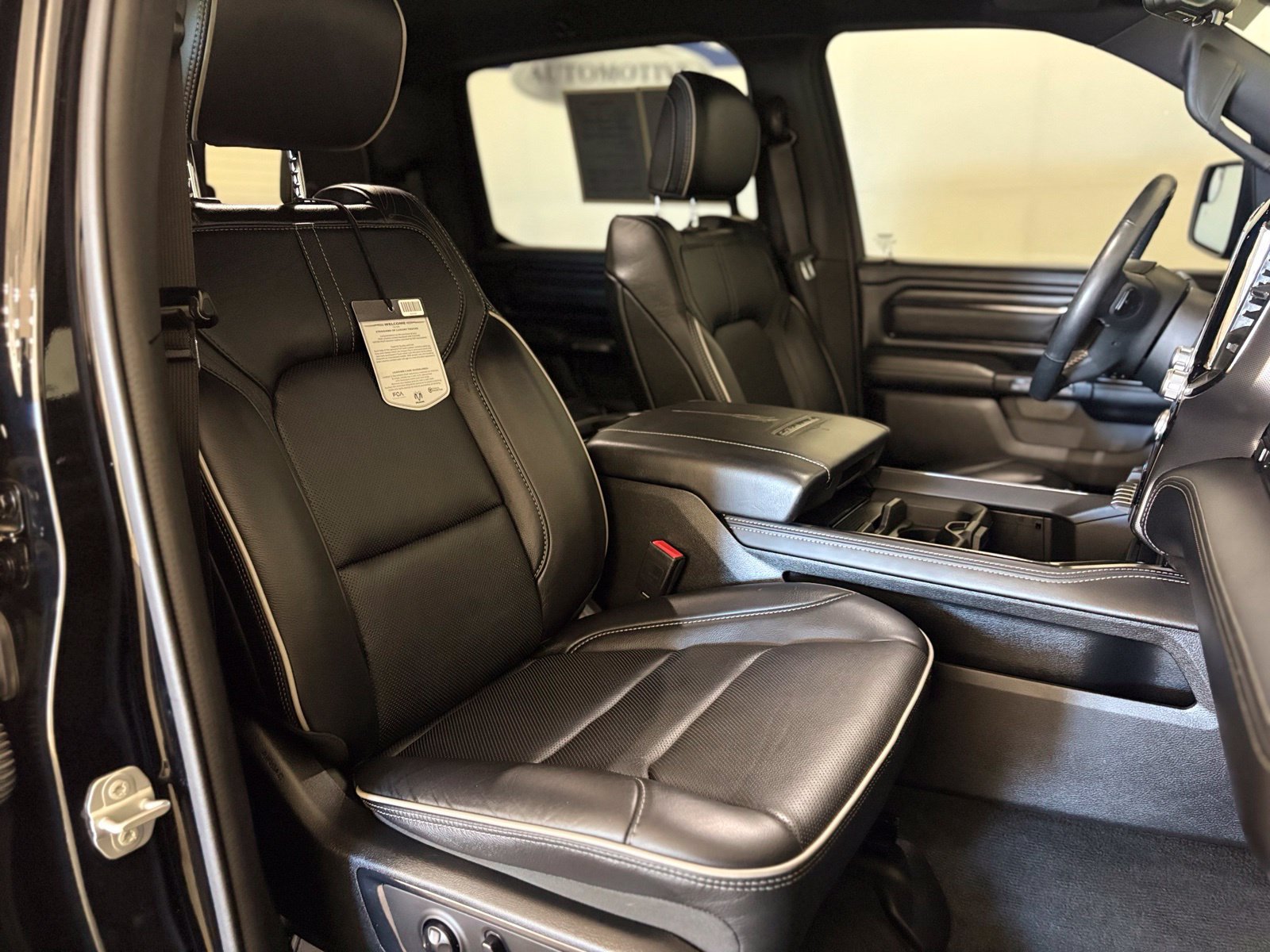 Used 2023 RAM 1500 Limited AWD/4WD image 27