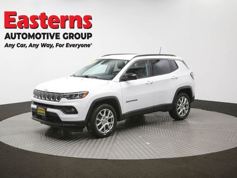 Used 2022 Jeep Compass Latitude AWD/4WD image 54